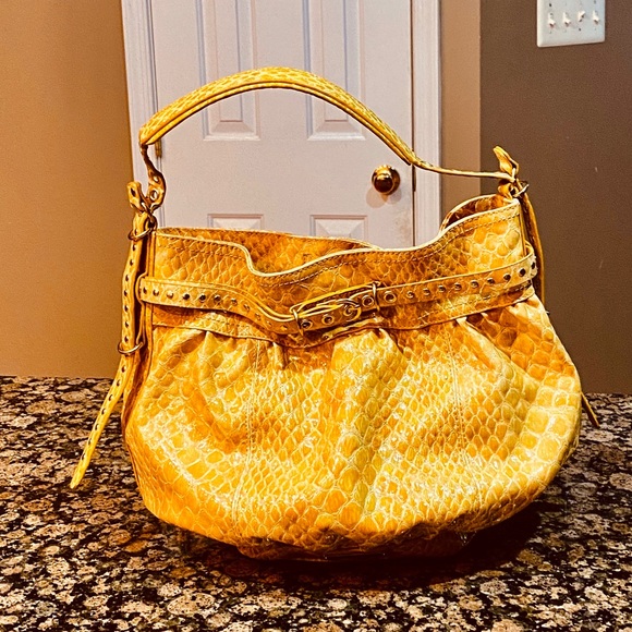 Jessica Simpson Gorgeous and Classy Hobo Hand Bag. - Picture 5 of 8